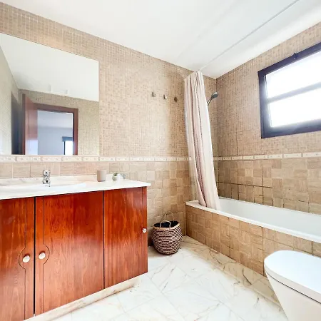 Tarabilla With Private Pool & Ocean Views וילה