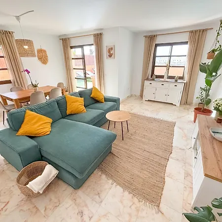 Tarabilla With Private Pool & Ocean Views Corralejo