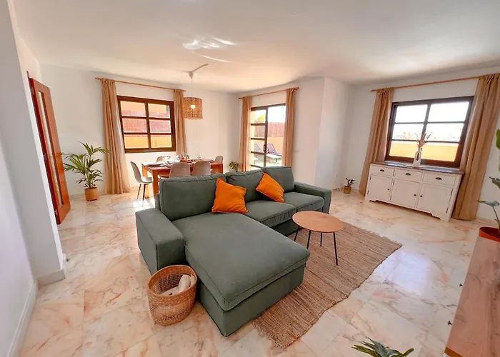 Tarabilla With Private Pool & Ocean Views コラレホ