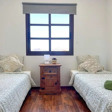 Villa Tarabilla With Private Pool & Ocean Views Corralejo