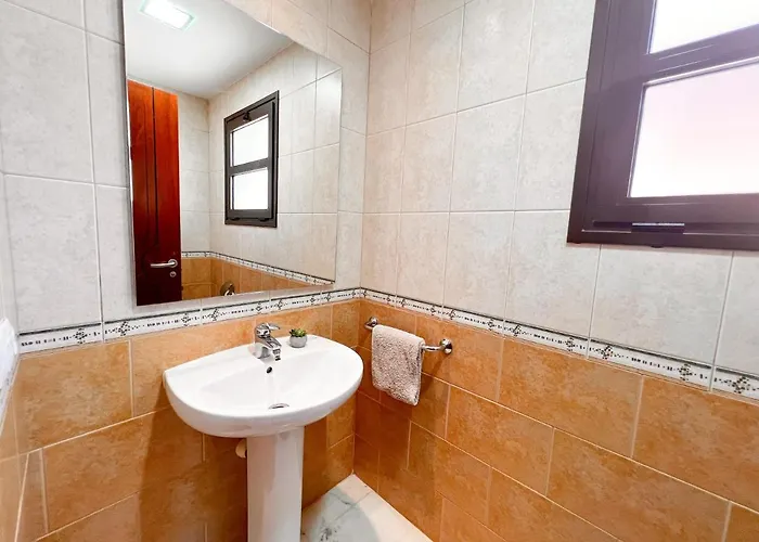 Tarabilla With Private Pool & Ocean Views Villa